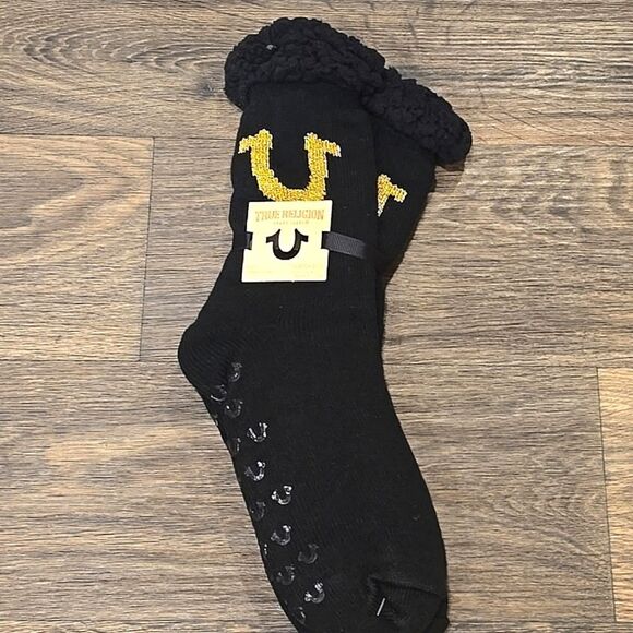True Religion Horseshoe Logo Slipper Socks - Picture 2 of 3